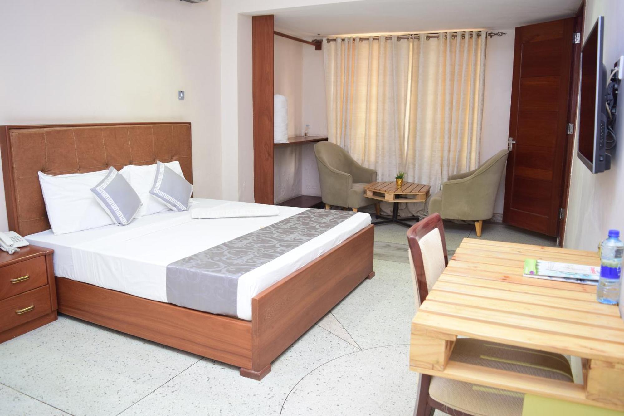 K27 Premier Backpackers Hostel Dar es Salaam Exterior photo
