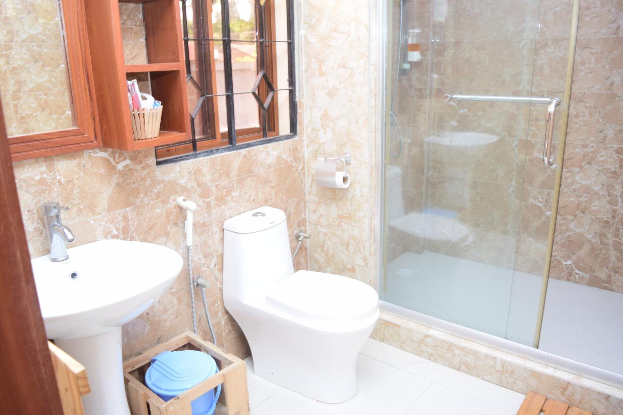 K27 Premier Backpackers Hostel Dar es Salaam Exterior photo