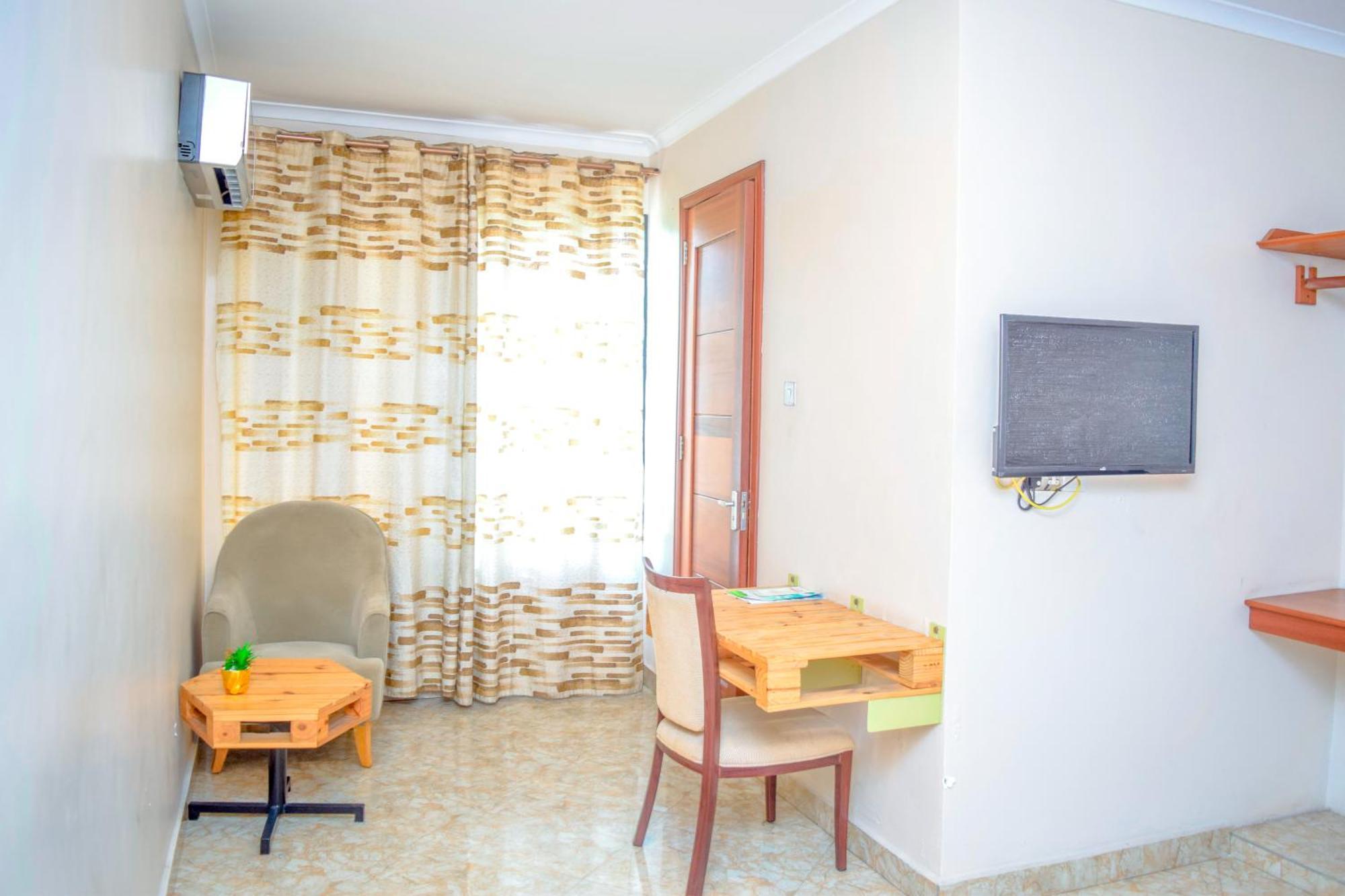 K27 Premier Backpackers Hostel Dar es Salaam Exterior photo